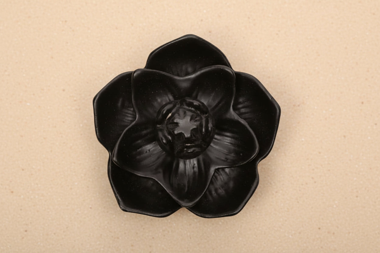 Rückfluss Wasserfall Weihrauchbrenner Lotusblüte