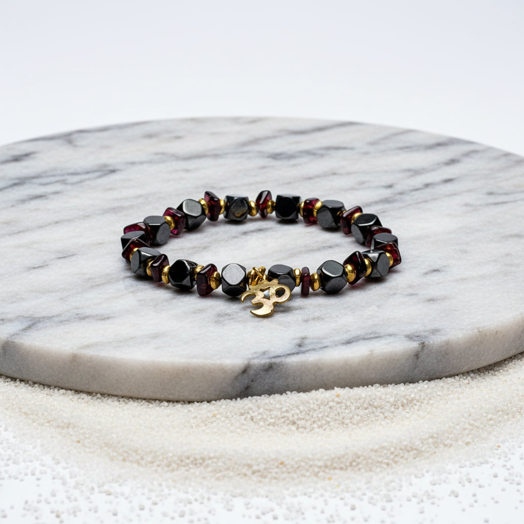 Armband Hämatit/Granat (4mm) und Om - elastisch